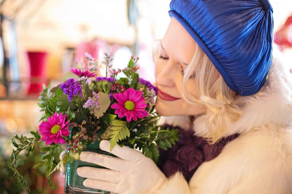 Kleurrijke bloemenwinkel Harderwijk met diverse boeketten en seizoensgebonden bloemarrangementen