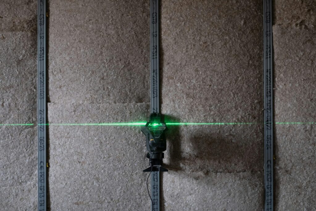 Professionele bouwlaser voor nauwkeurige uitzetting op een bouwproject