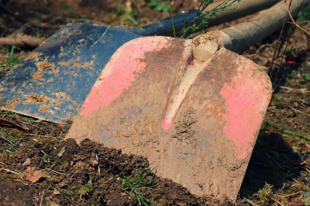 Visuele overzicht basisgids simpel schoon groen huis en tuin met stappenplan opruimen onderhoud routines